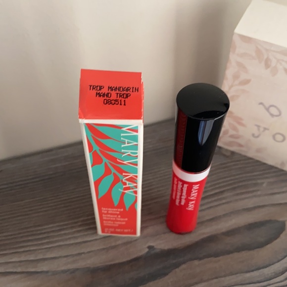Mary Kay Lacquer Lip Shine Tropical Mandarin - Picture 2 of 3